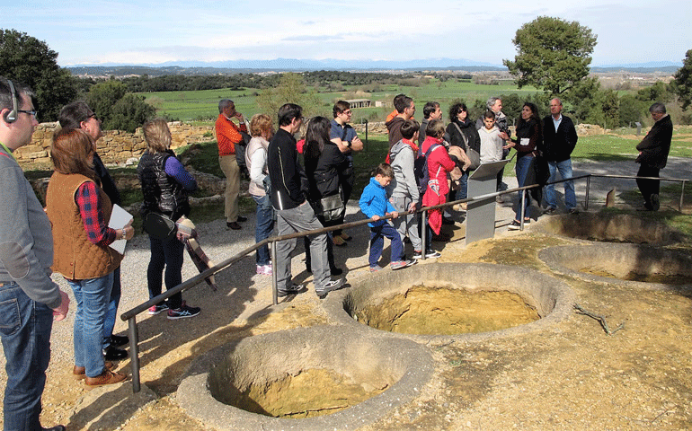 Visita a la ciutat ibèrica d’Ullastret amb l'Agrupació d'Antics Alumnes